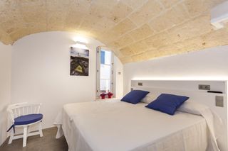 Boutique Hotel Petit 5 Fars in Cala Blanca