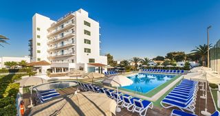 Hotel Globales Calan Blanes in Cala En Blanes